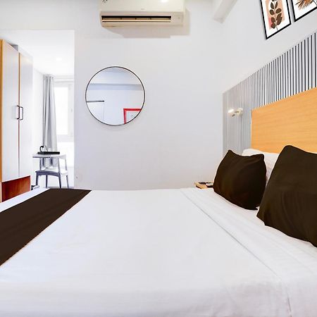Townhouse Khar The Habitat Hotel มุมไบ ภายนอก รูปภาพ