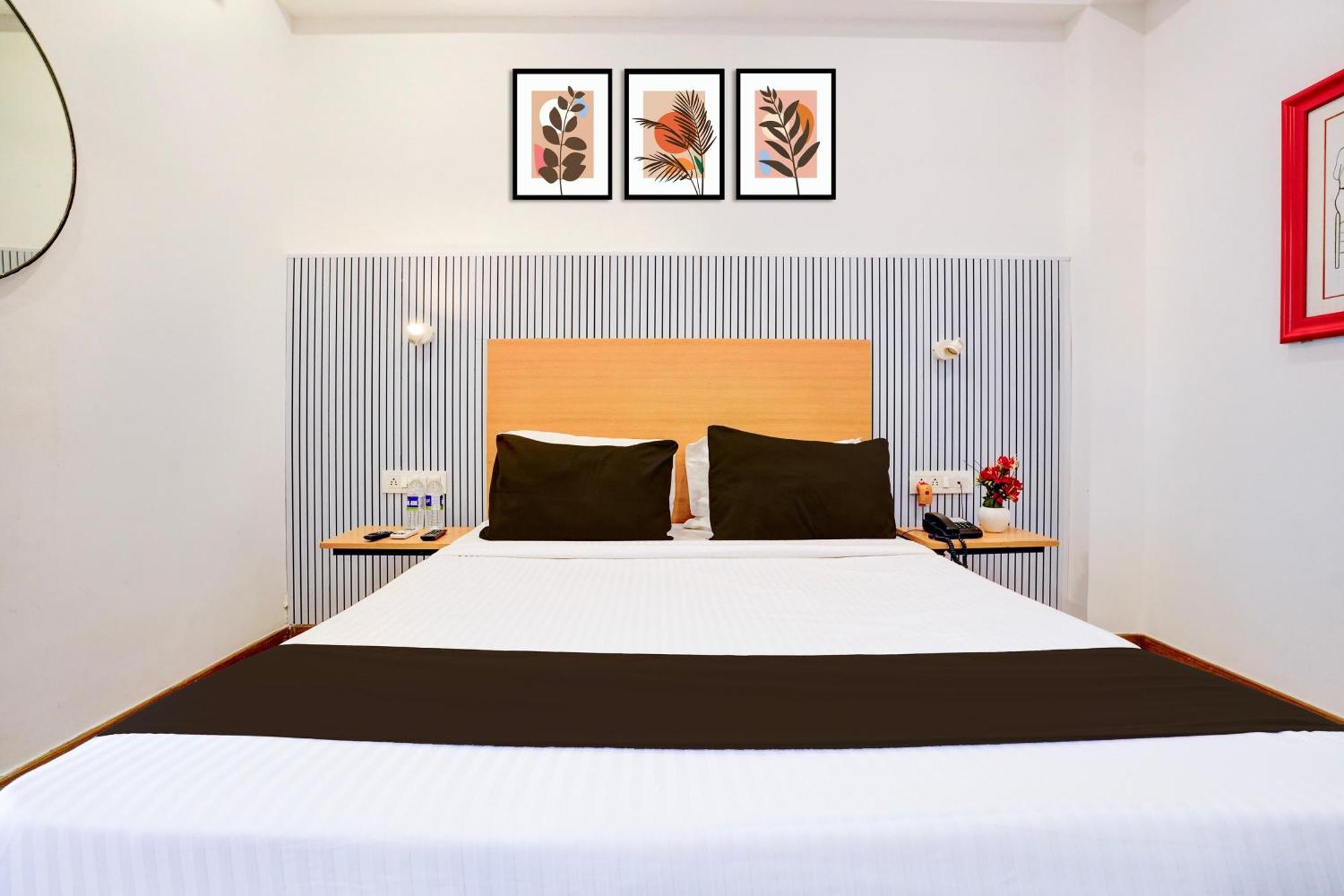 Townhouse Khar The Habitat Hotel มุมไบ ภายนอก รูปภาพ