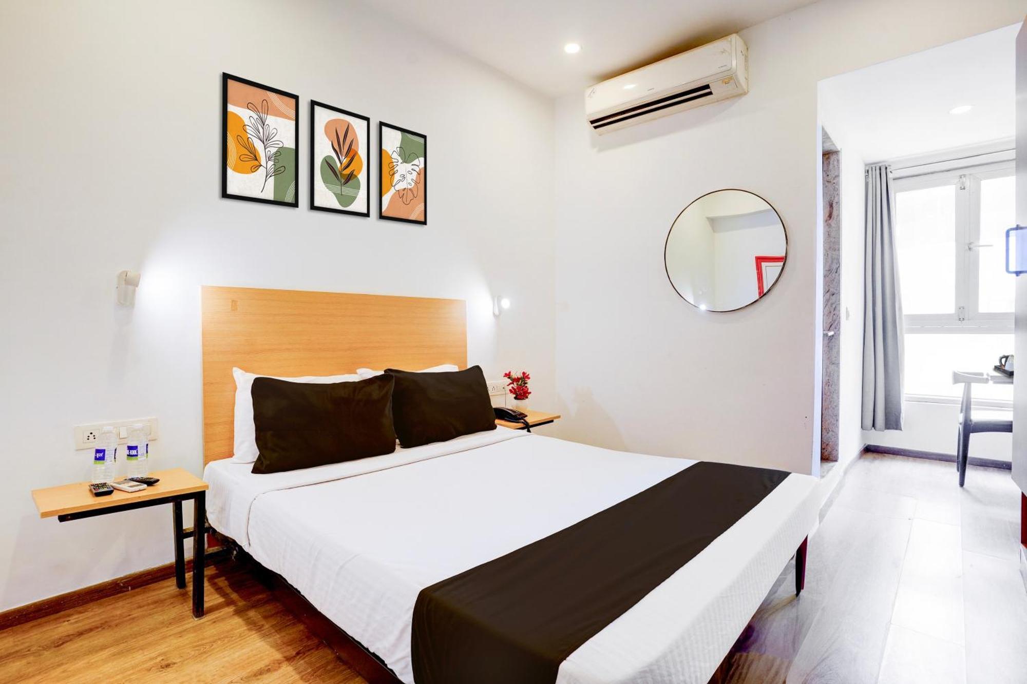 Townhouse Khar The Habitat Hotel มุมไบ ภายนอก รูปภาพ