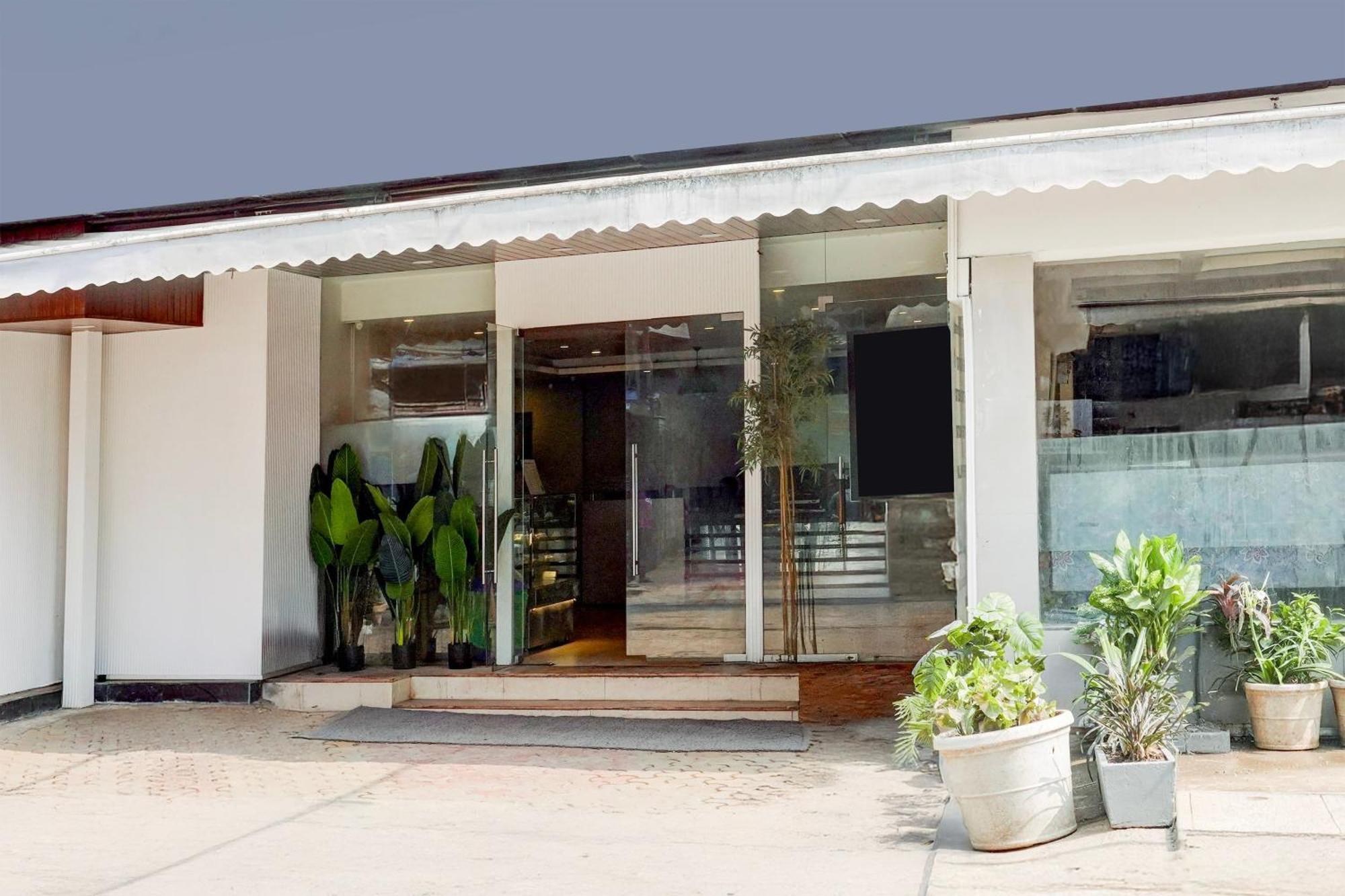Townhouse Khar The Habitat Hotel มุมไบ ภายนอก รูปภาพ