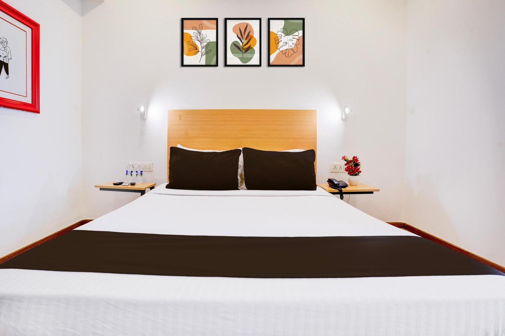 Townhouse Khar The Habitat Hotel มุมไบ ภายนอก รูปภาพ